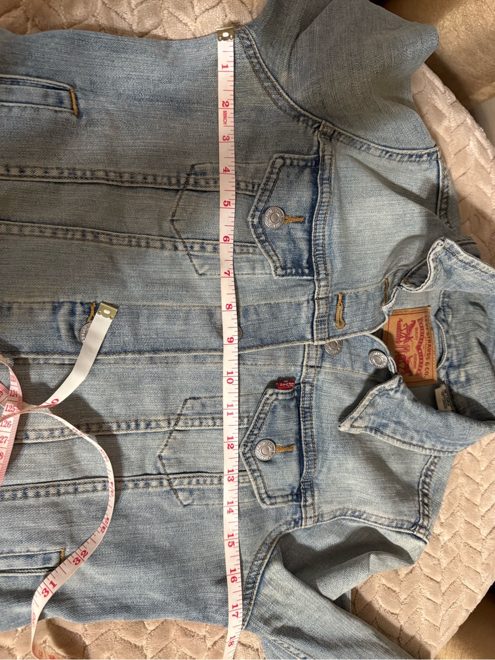 Levi's Original Trucker Denim Jacket Women's Small Light Wash Jean Classic - Picture 13 of 13
